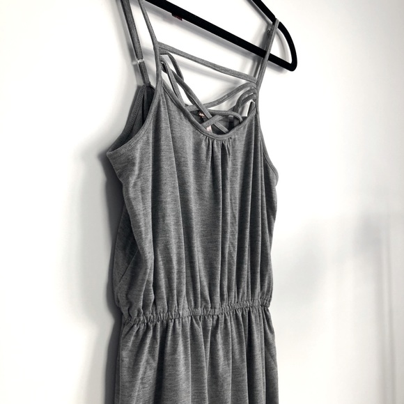 ✨2/$40✨ BNWT* GREY DRESS W CRISS CROSS FRONT - Picture 3 of 6